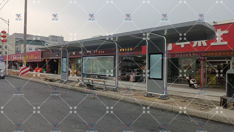 深圳候車亭安裝完工